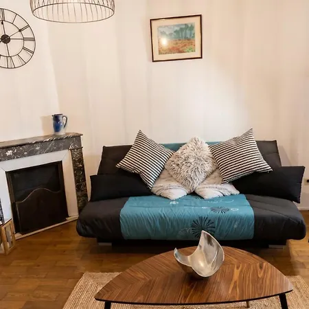 Apartmán 1-bed Apartment, Courtyard,