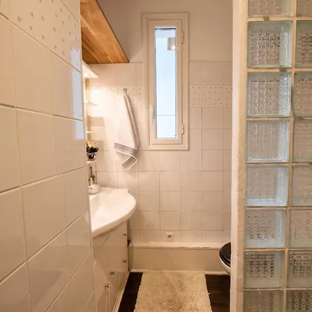 1-bed Apartment, Courtyard,
